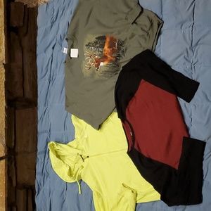 Hoodie Sweatshirt Long Sleeve T-shirt Bundle 3 men's xl shirts Nike